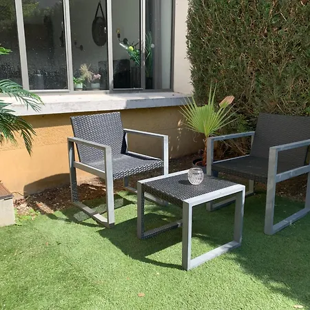Maison Du Bonheur, Les Tilleuls * Le Pin (Isere)