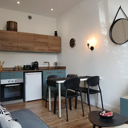 Maison Du Bonheur, Les Tilleuls Apartment Le Pin (Isere)